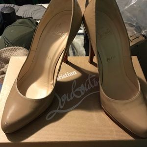 AUTHENTIC Christian Louboutin heels 👠